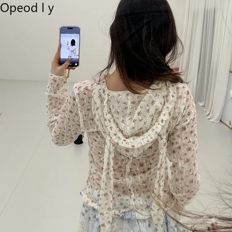 

Japanese Sweet Lotus Leaf Hem Rabbit Ear Hood T-shirt Spring New Fashion Long-sleeved Pullover Flower Lace Shirt Women's Top