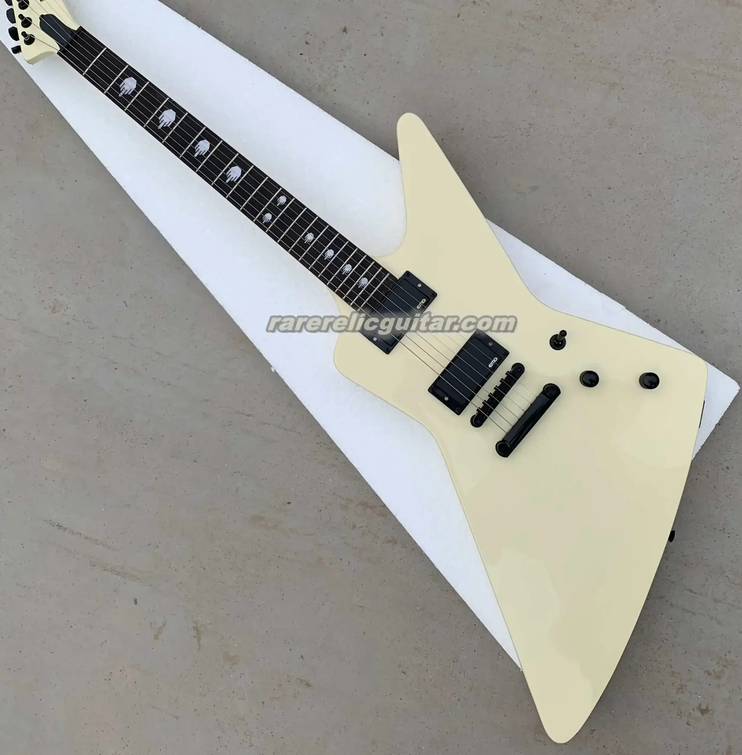 Hetfiled Cream White EX Electric Guitar Ebony Fingerboard EET FUK Inlay China EMG Pickups Black Hardware