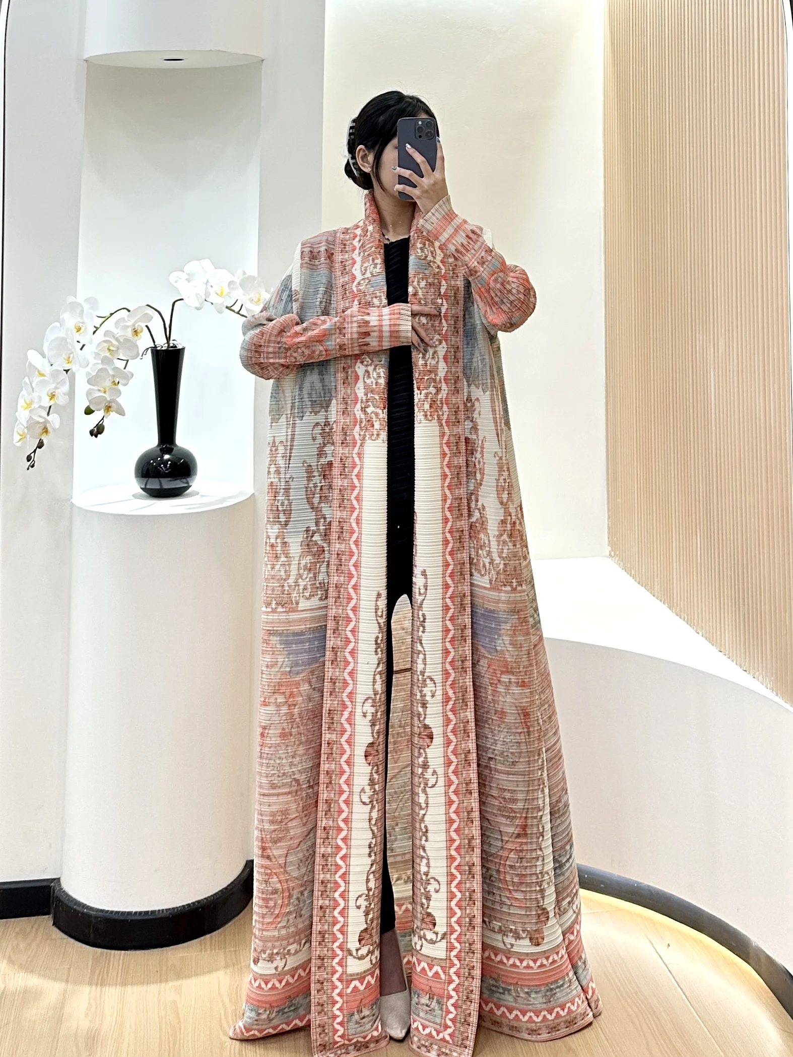 

Pleated Cardigan Long Sleeve Printed Tie Women's Abaya Miyake 2025 New Fashion Casual Premium Feeling Comfortable Loose Clothes