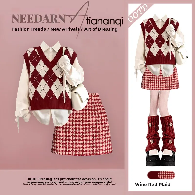 

Trendy 2026 Women's Tee-Piece Set High Waist Plaid irt Base Layer Vest Skirt Ensemble Age-Defng Versatile Faionable