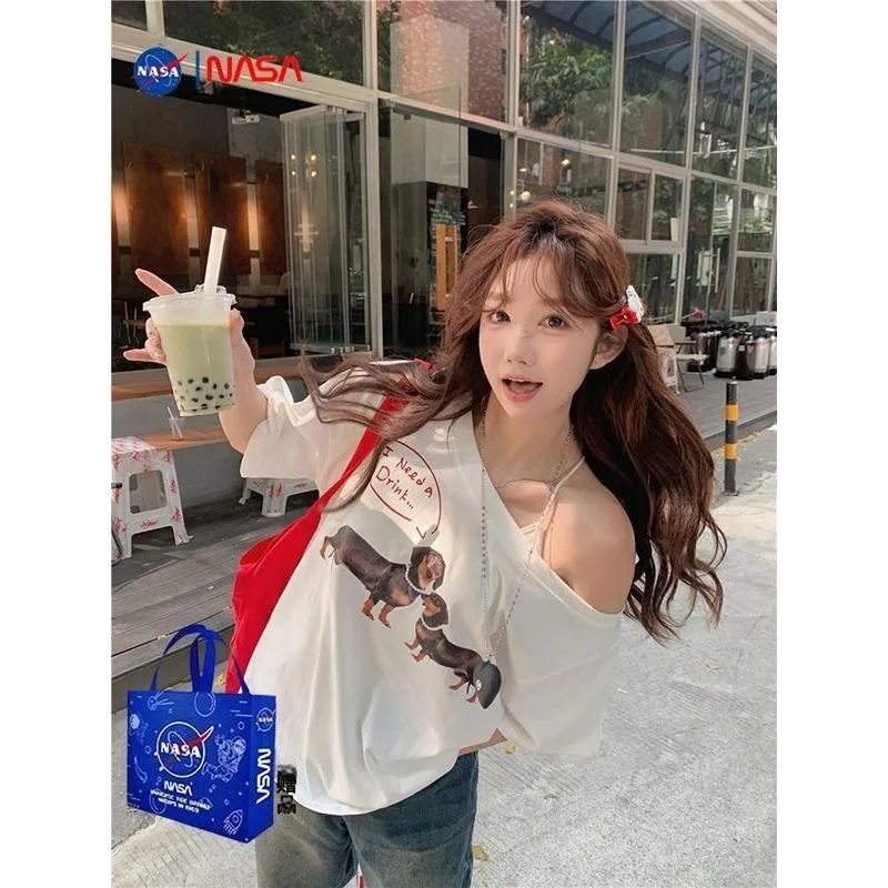 Letnia zabawa na świeżym powietrzu, dachund, casual, koszulka z odkrytym ramieniem, damska, na jedno ramię, luksusowy wygląd, nadruk z pięcioma rękawami...