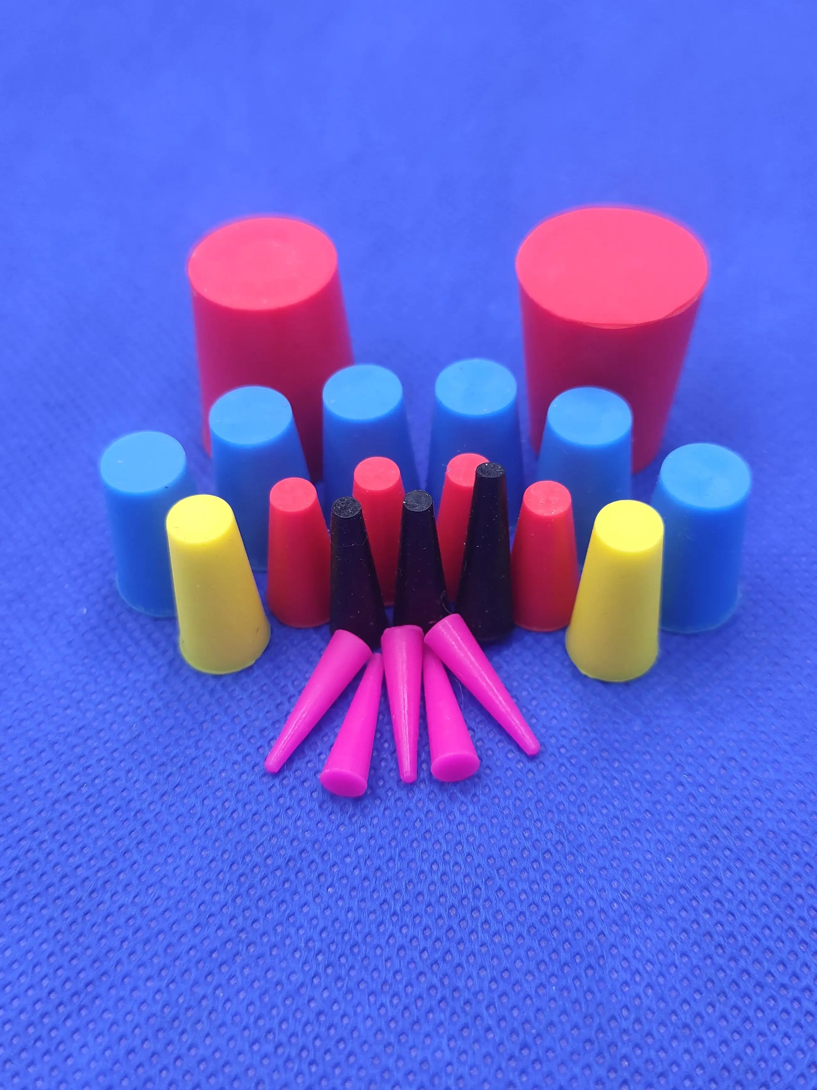 Juego de 110 Tapones de Silicona, Resistentes a Altas Temperaturas, para Sellado de Orificios, Enmascaramiento y Uso General, en Varios Colores