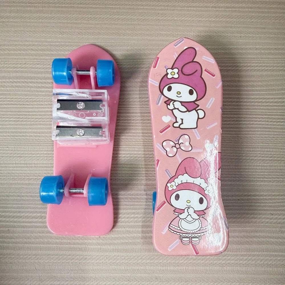 Kawaii My Melody Hello Kitty potloodslijper met dubbele opening, een draagbare, kleine potloodslijper voor kinderen, ideaal als schoolspullen.