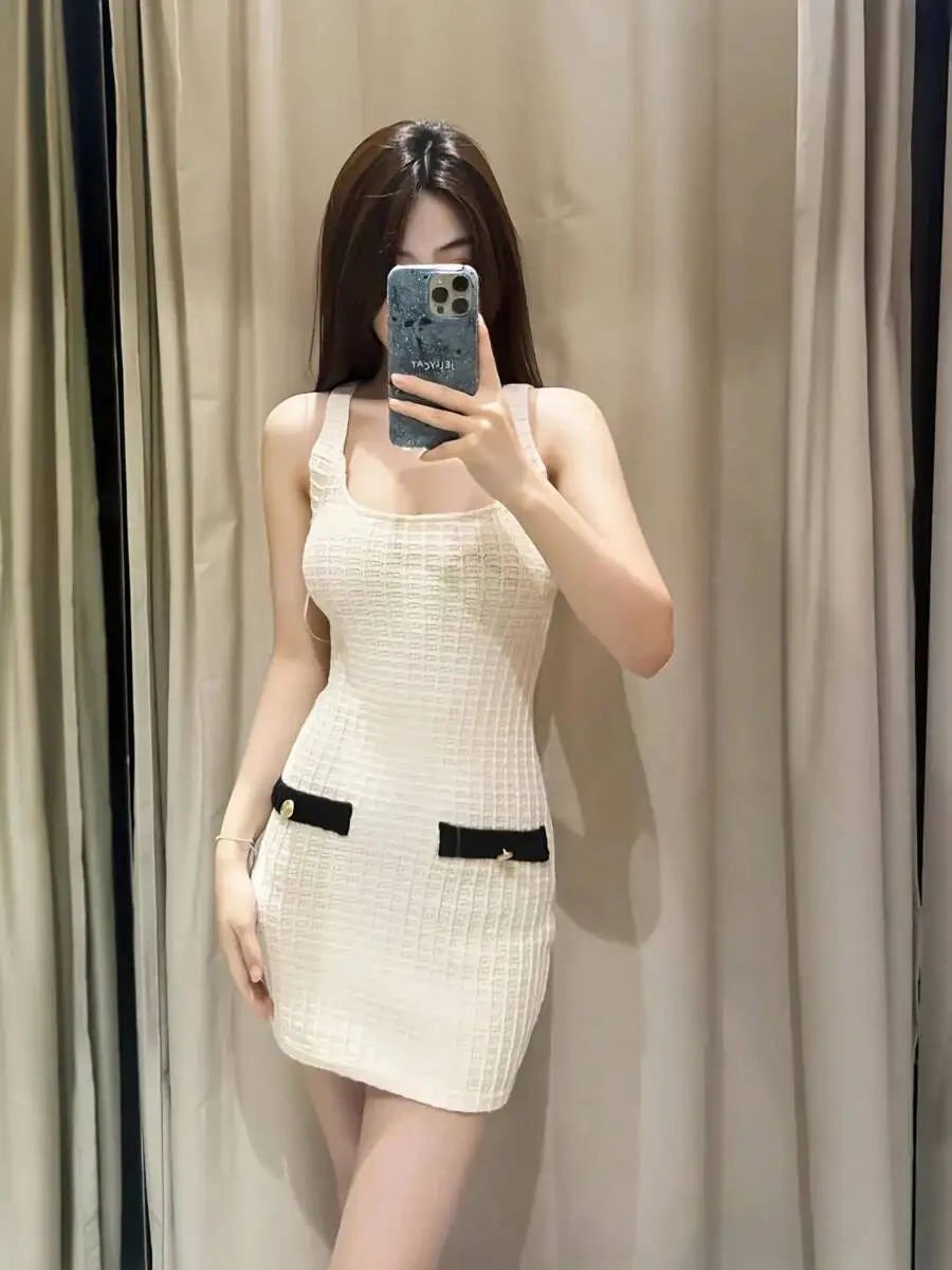 2025 robes courtes tricotées pour femmes moulante Mini robe femme dos nu robe de plage femmes sans manches robe d'été pour femmes BKM8