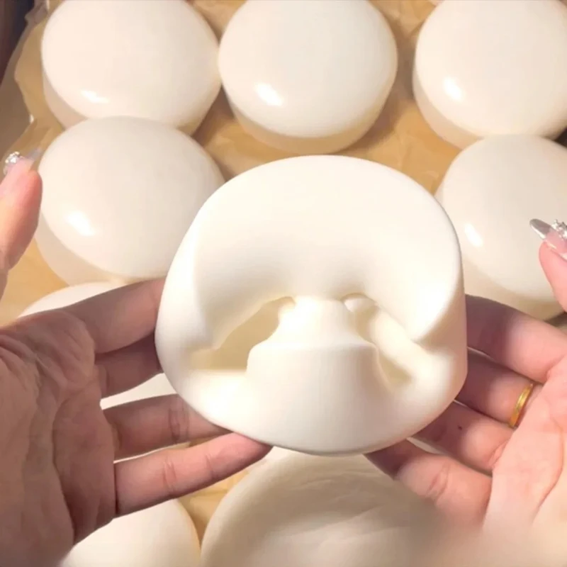 Taba Squishy Joghurt-Kuchen-Brot Quetschspielzeug Weiches Stressabbau-Spielzeug Langsam Aufsteigendes Sensorisches Fidget-Spielzeug für Kinder und Erwachsene Entspannende Geschenke