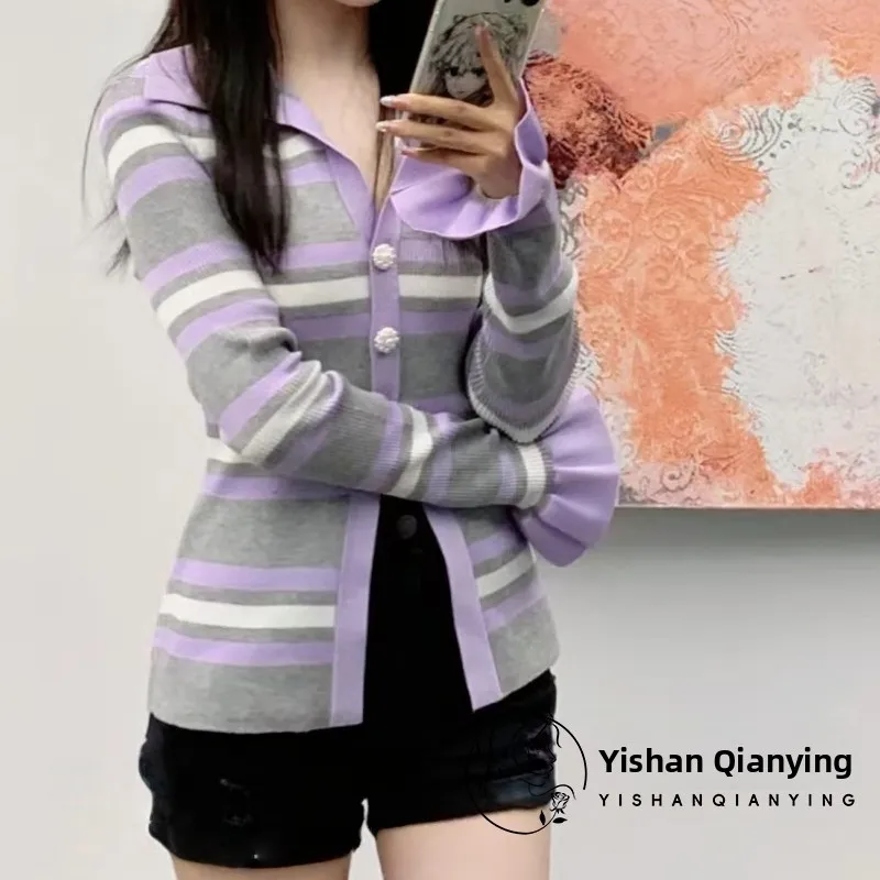 

Early Autumn Striped Knit Top Women's Slim Fit Bell Sve Luxury Sensation SP 2025 Sweet Sle Long Sve Button up irt