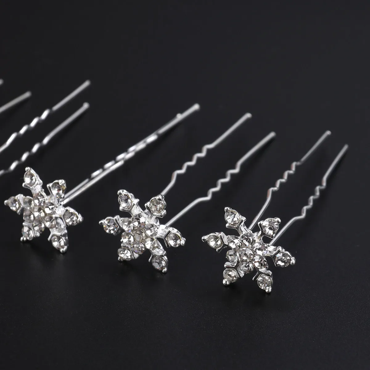 

6Pcs Rhinestone Decorated U Shaped Hair Pins Bridal White Crystal Pearl Hair Clips Elegant Women Accessories for Wedding
