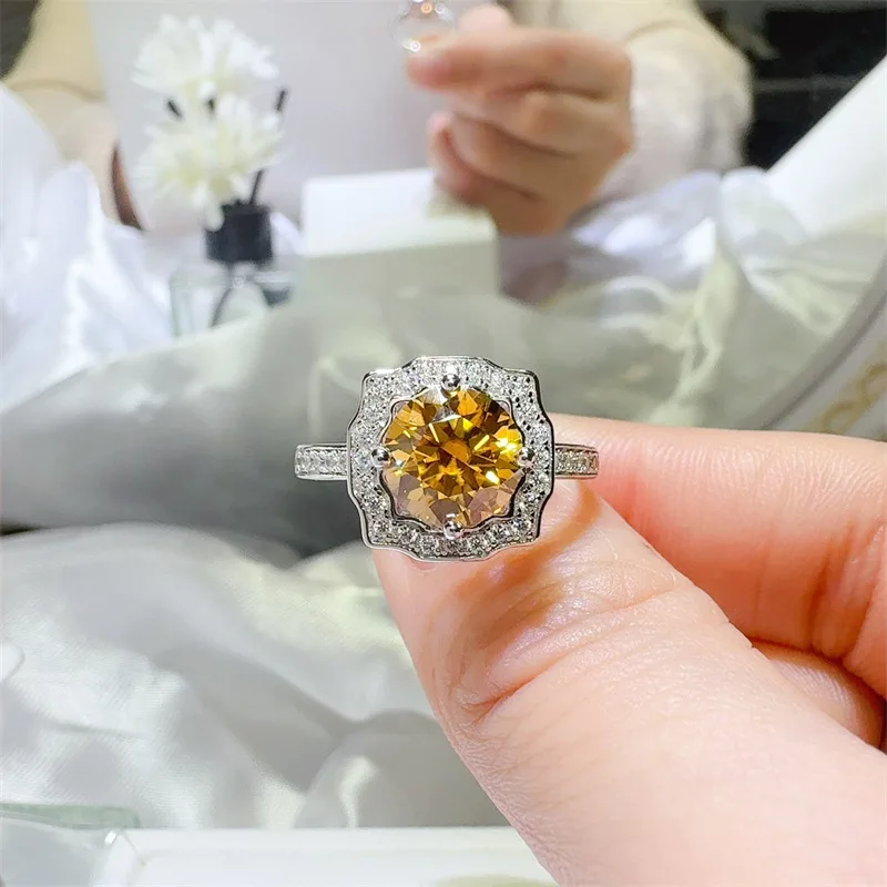 Luxury 18K white Solid Platinum PT950 certifid yellow 1-2 carat moissanite colored diamond ring fashionable women's diamond ring
