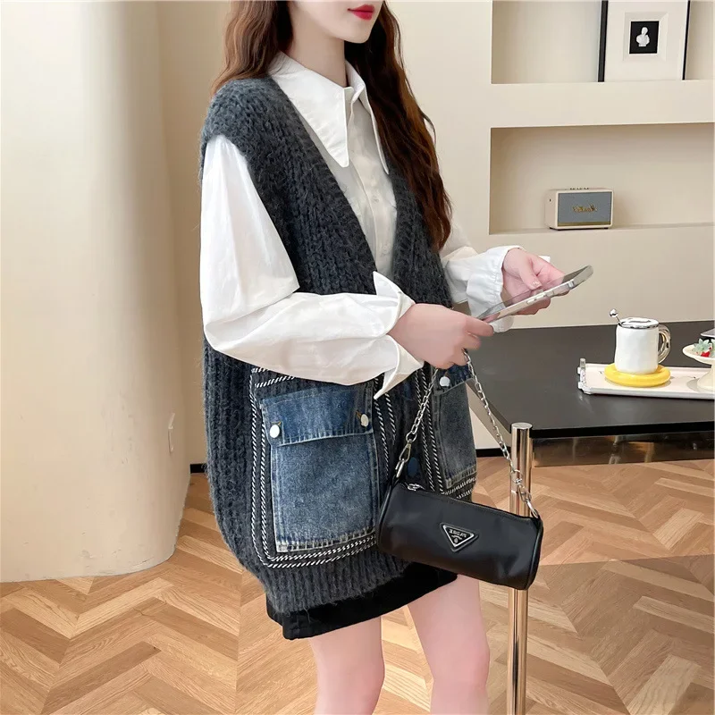 Denim Spliced Sweater Vest Vintage Big Pocket Spliced Single Breasted Knited Waistcoat Top 2023 Autumn Winter New 16U4533