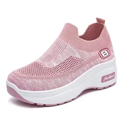 Scarpe da donna piattaforma leggera traspirante scarpe Casual Comfort antiscivolo scarpe sportive vulcanizzate elevabili scarpe da ginnastica da donna