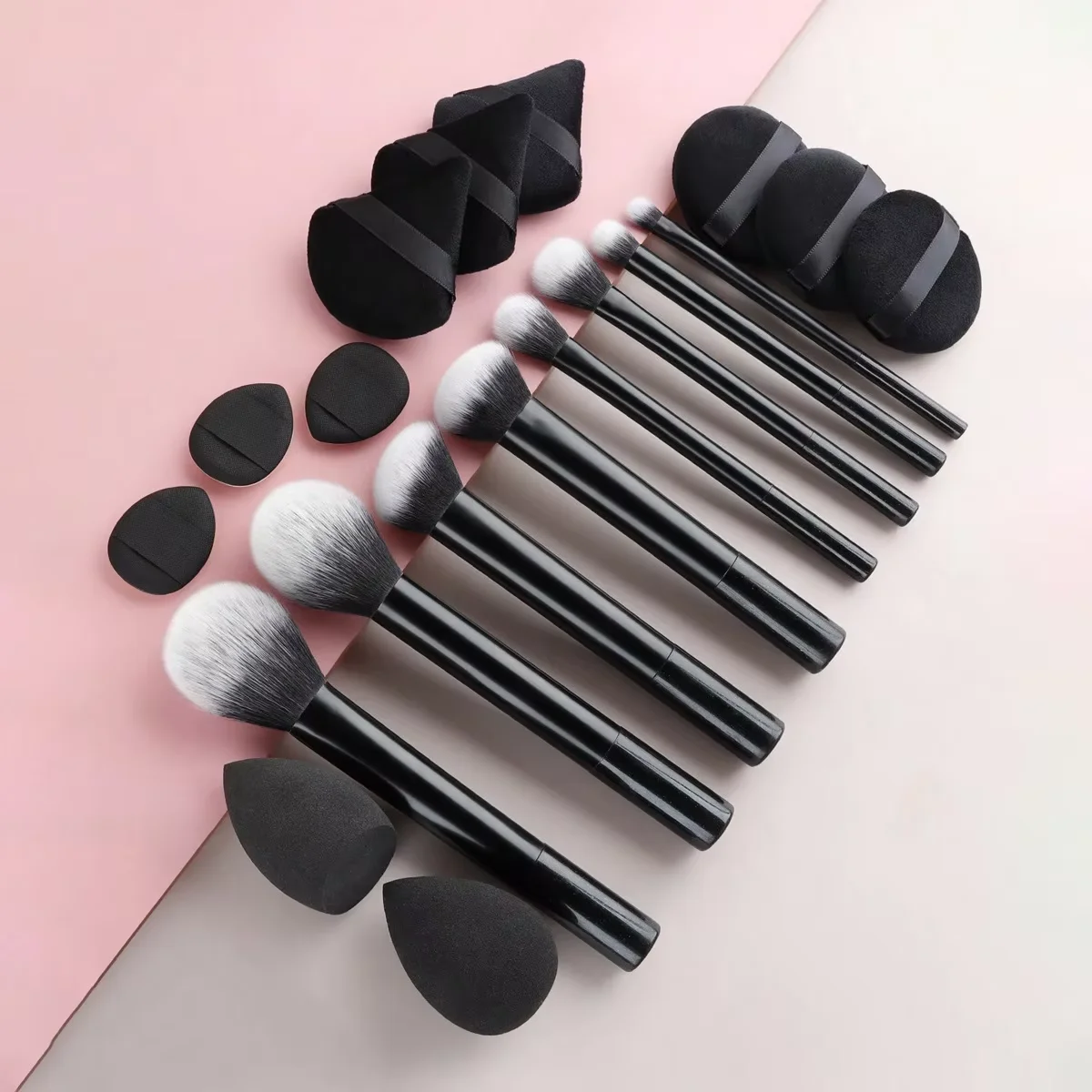 مجموعة فرش مكياج مكونة من 8 قطع، فرش مكياج ناعمة من الشعر الاصطناعي، كريم الأساس وأحمر الخدود وظلال العيون وأدوات مكياج التجميل، فرشاة كريم الأساس