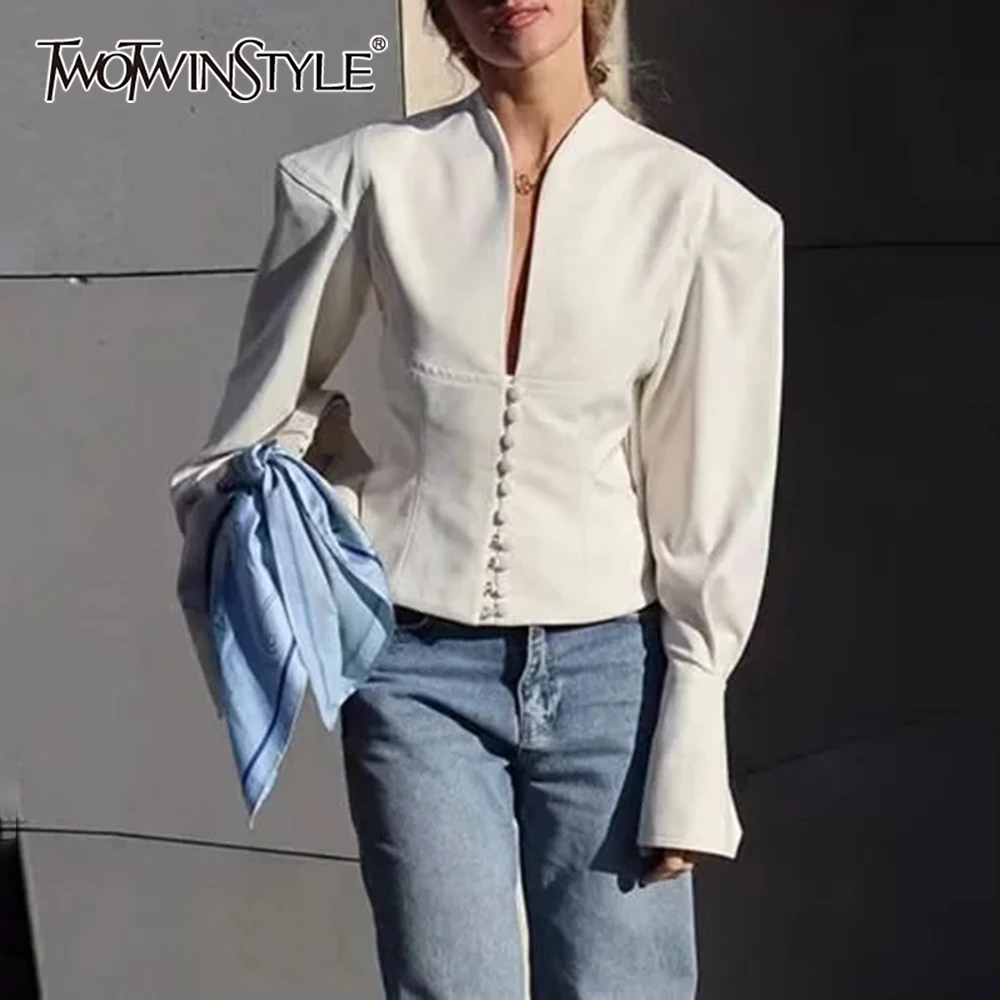 

TWOTWINSTYLE однотонное уличное пальто для женщин с v-образным вырезом и подплечниками, туника с длинными рукавами, утягивающие темпераментные куртки, женские