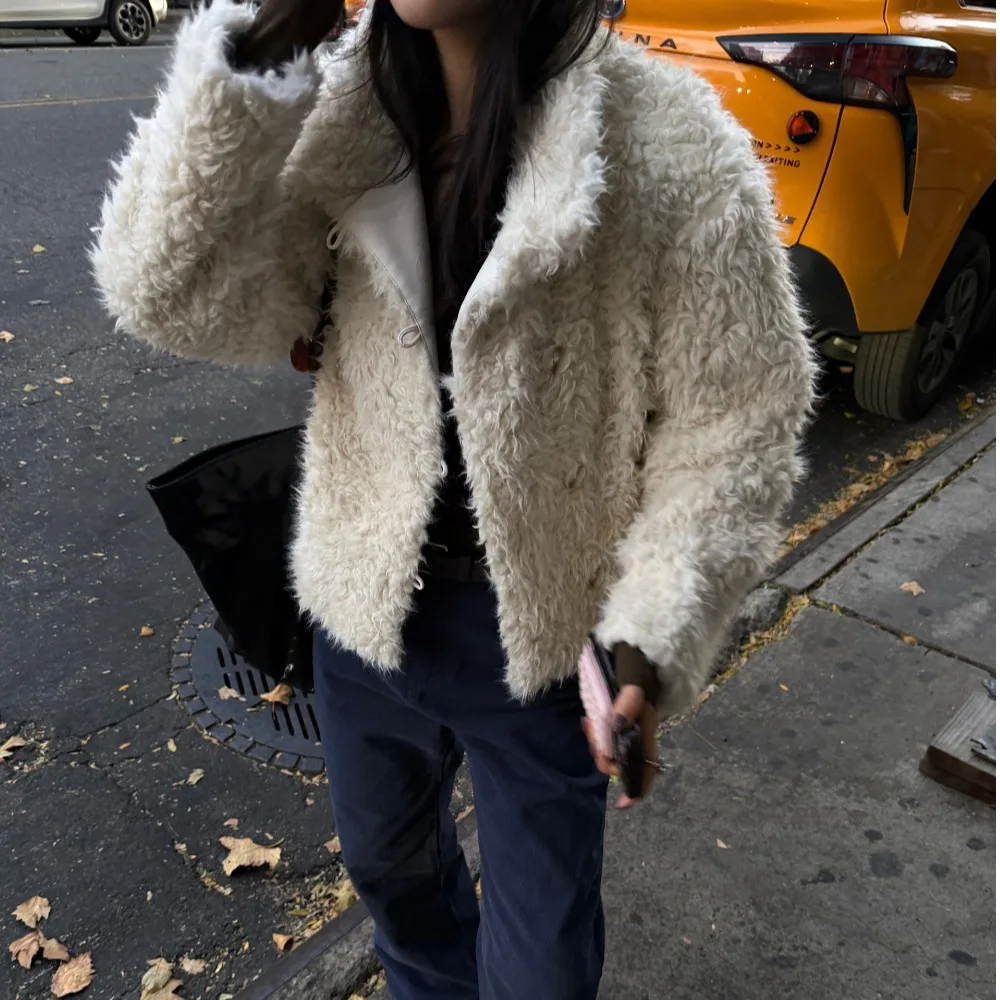 Abrigo elegante de cuero PU para mujer con empalme de lana calidez Otoño Invierno nuevo Sle alta calidad piel sintética Top viaje Sle