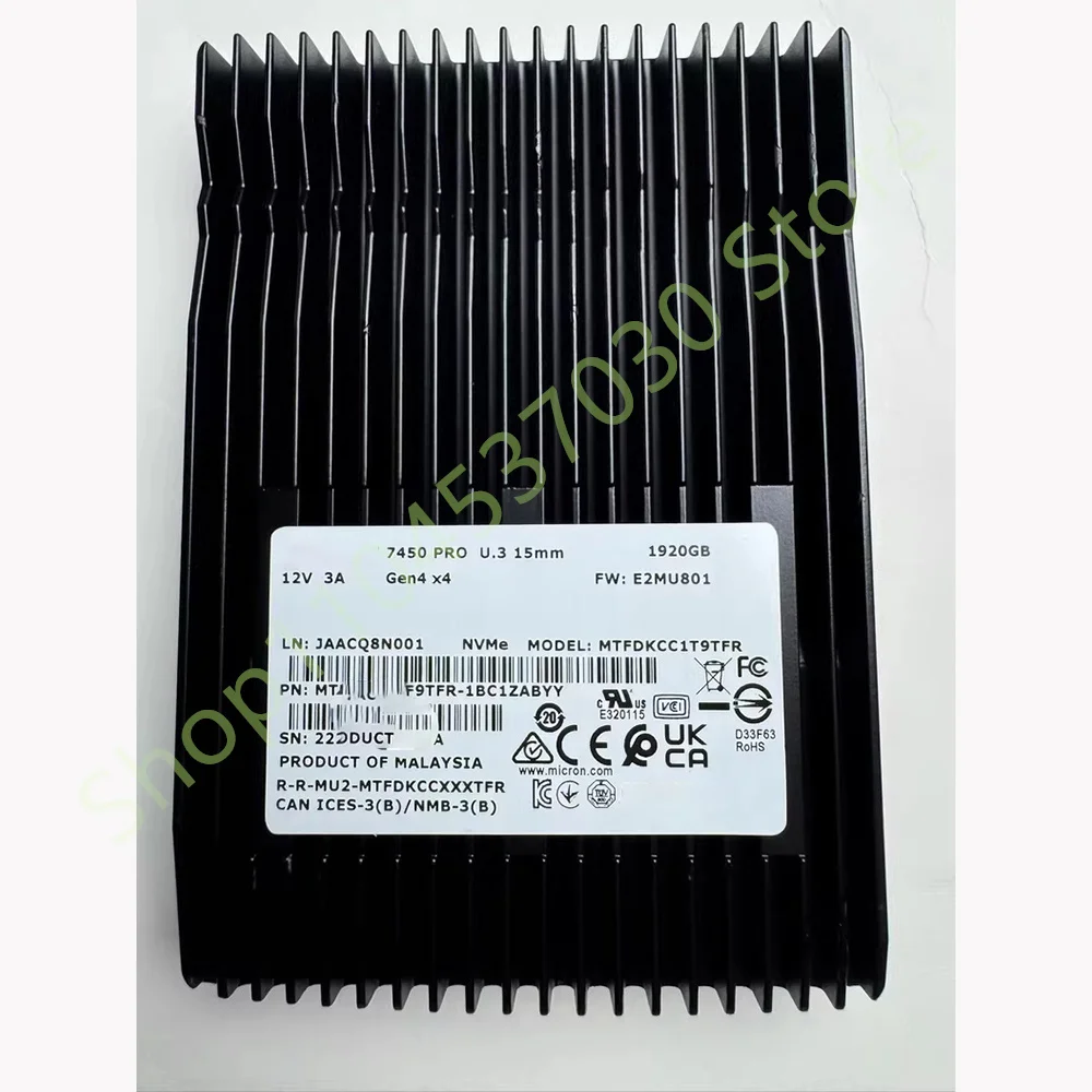 Вентиляторы используются в коммутаторах QFX5200 QFX520048Y-FAN-AI.