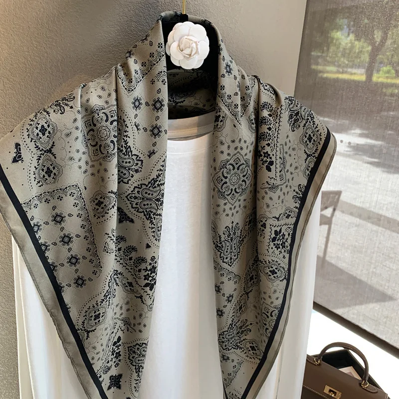 Triangle Scarf Silk Scarf Women's Spring and Autumn Versatile Decorative Scarf High-end Sense Versatile Fashion Cashew Flower