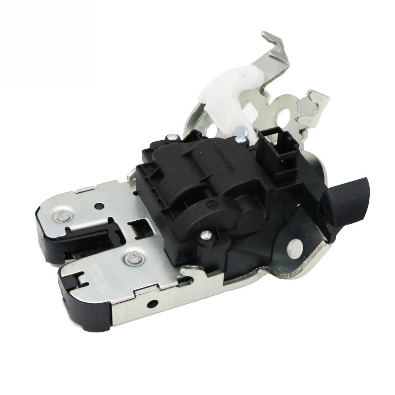 serrure-de-coffre-de-pieces-de-voiture-16d827505