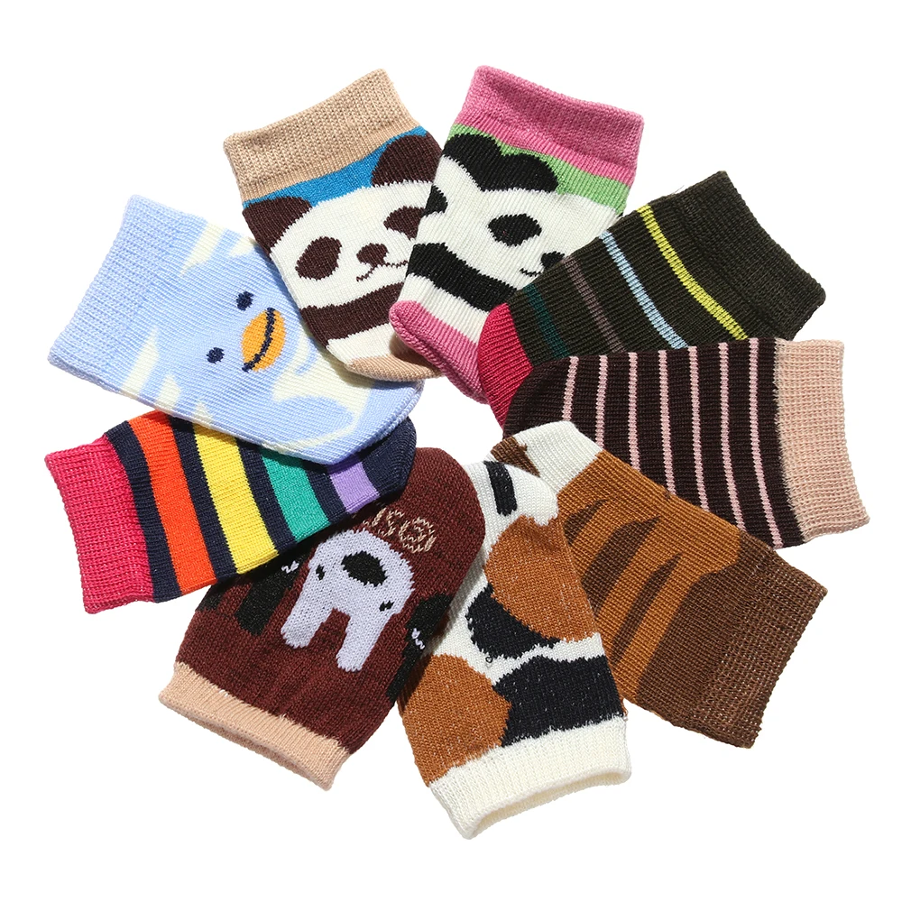 4Pcs 14 Styles Cartoon Table Foot Socks Chair Leg Covers Floor Protectors Non-Slip Knitting Socks For Furniture Home Decor