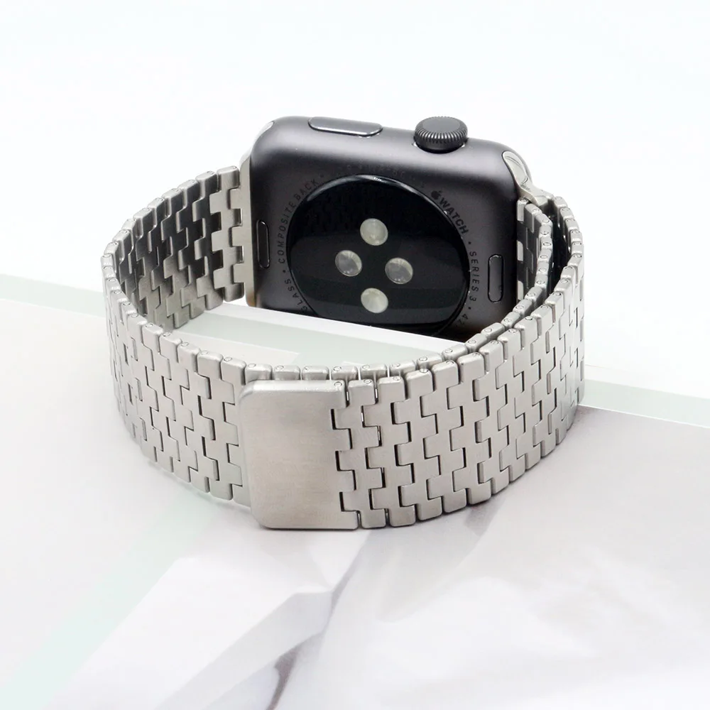 

Stainless Steel Strap for Apple Watch Band 41mm 40mm 38mm Mesh Loop Magnetic Clasp iWatch Band for Apple Watch Series 8 7 6 5 4