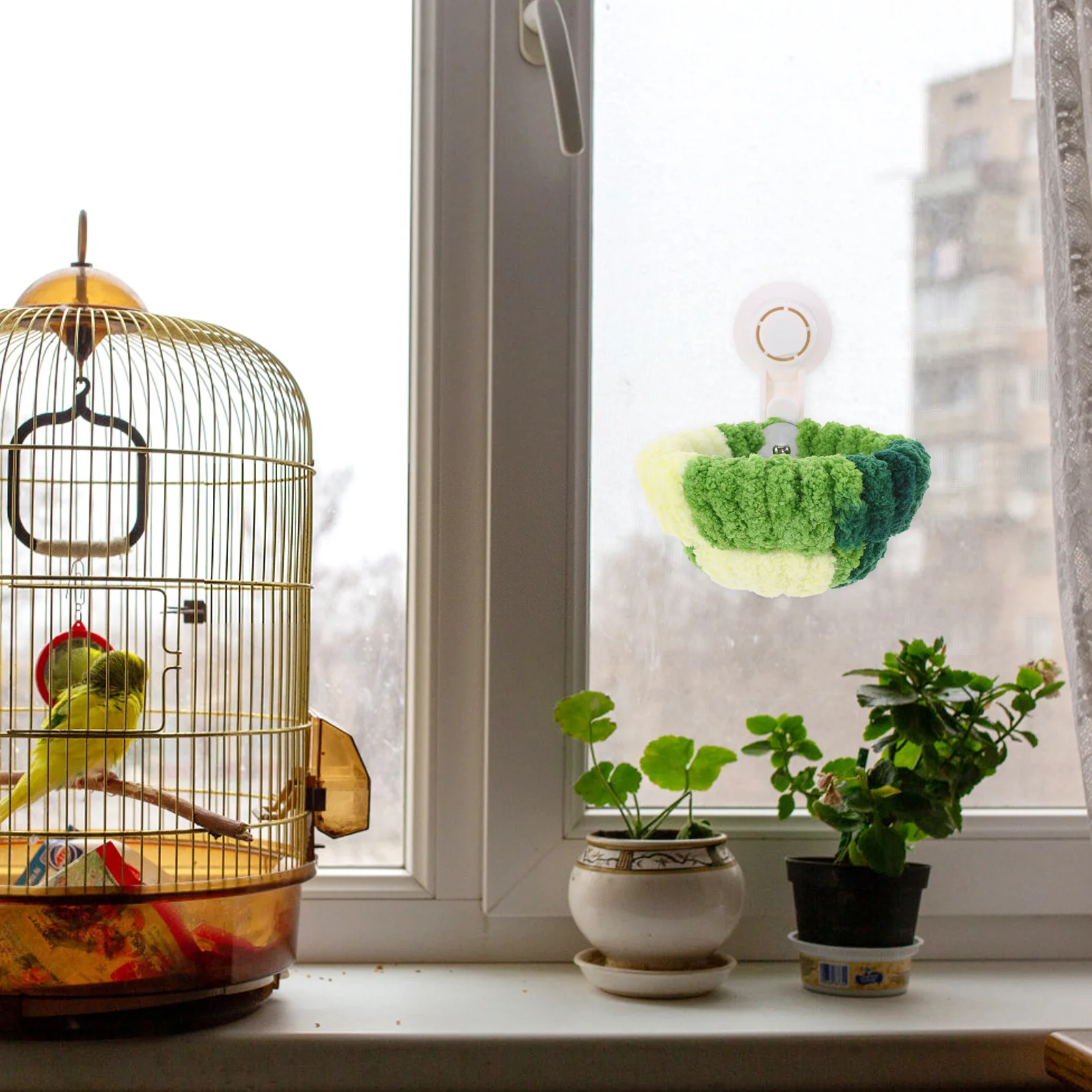 

Portable Bird Nest with Suction Cup for Car Window Warm Sleeping Hut for Parakeet and Small Birds Comfortable Outdoor Travel Bed