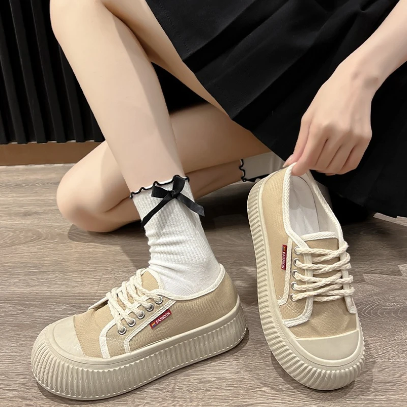 Women's Casual Sneakers Lace-up Outdoor Casual Shoes Breathable Half Slippers Fashion Women Vulcanized Shoes Comfortable Zapatos