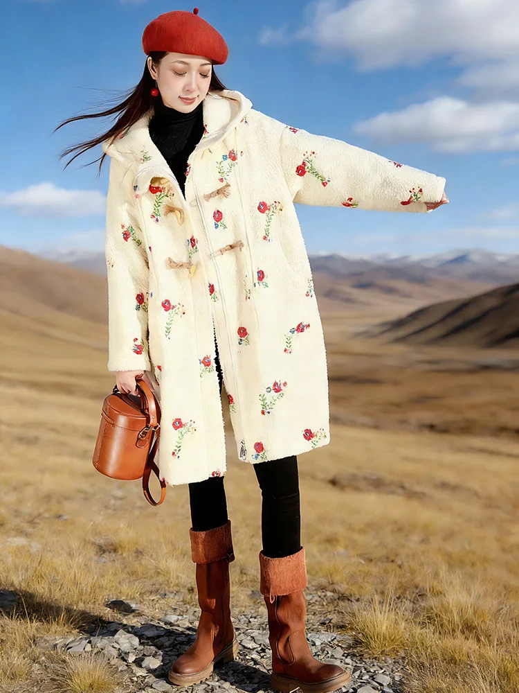 

Женская зимняя куртка Ele с вышивкой, капюшоном из овечьей шерсти, художественными пуговицами, свободного кроя, из смесового хлопка, с длинными рукавами, на молнии