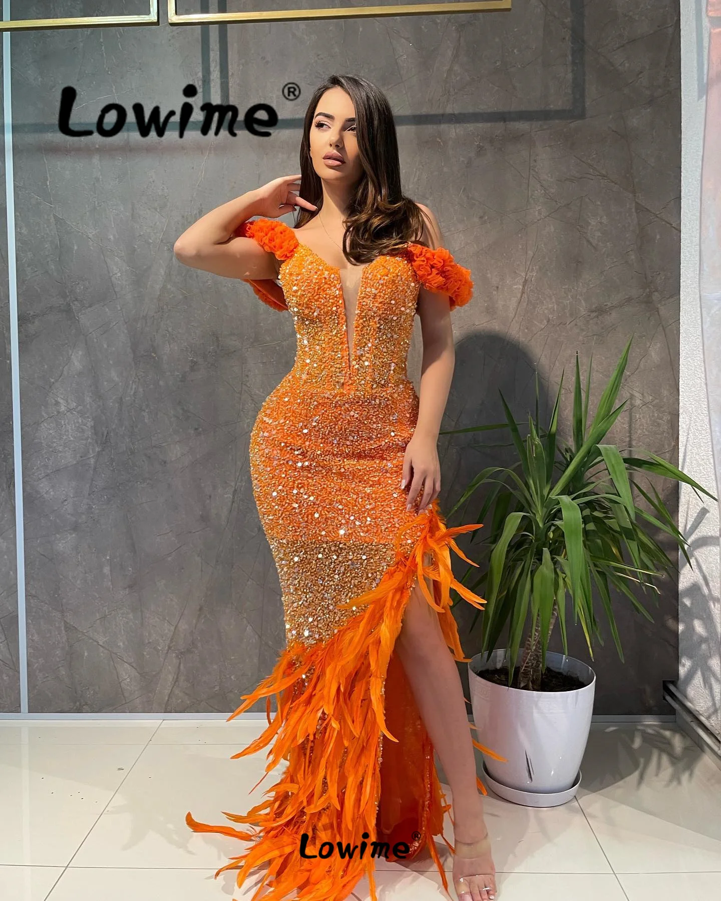 Robes De Soirée Orange Mermaid Prom Dress Feathers Celebrity Dress Split Side Long Party Dress Off Shoulder Arabic Evening Gowns