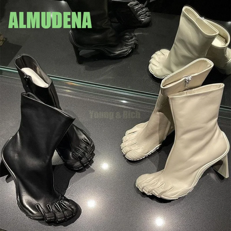 Sepatu Lima Jari, Sepatu Bot Wanita Sepatu Bot Pendek Desain Hak Tipis dan Tebal Lengan Elastis Hak Tinggi Warna Polos Modis