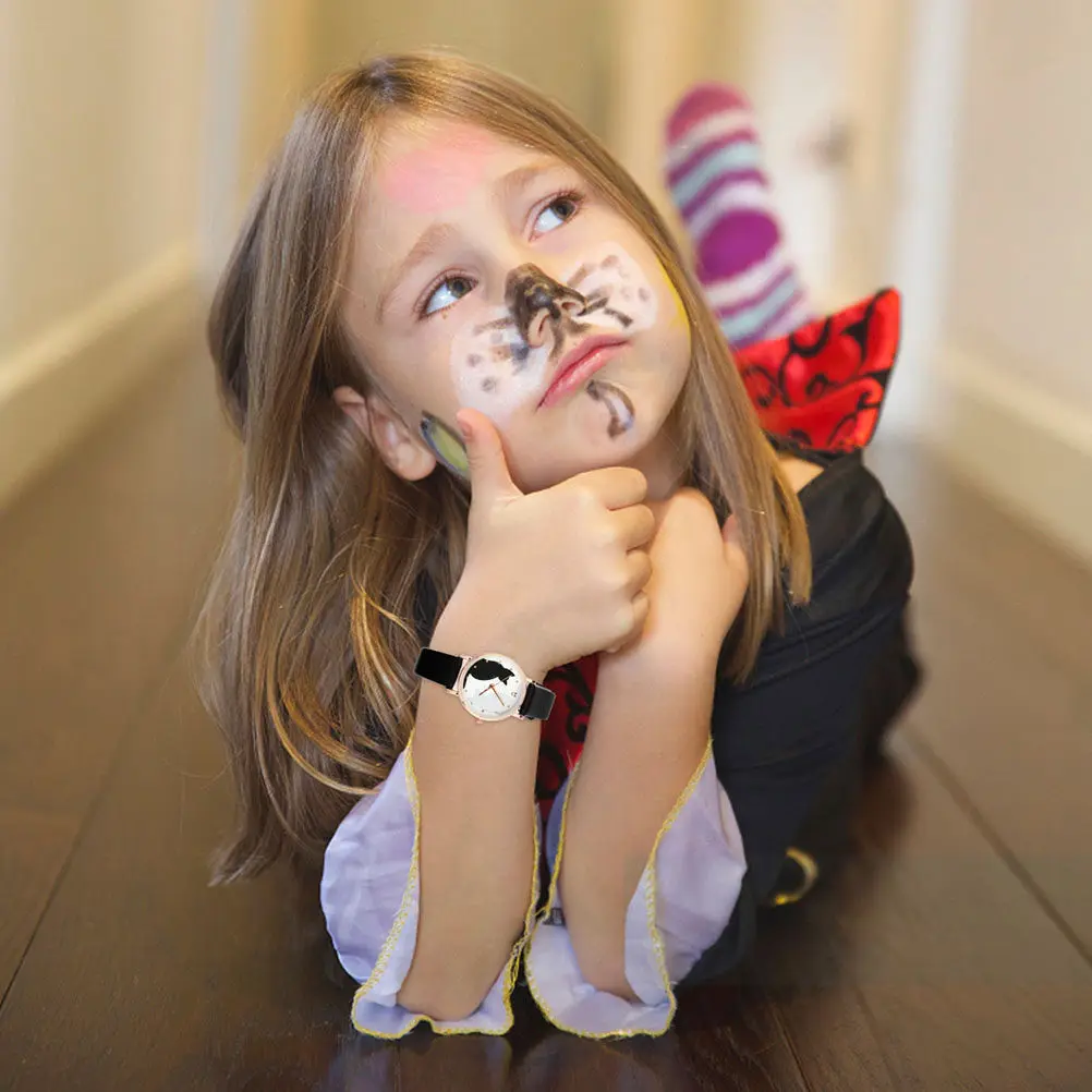 

2 шт. модных женских повседневных часов с очаровательным циферблатом в виде котенка, механизм из цинкового сплава, надежный регулируемый ремешок, для повседневного использования