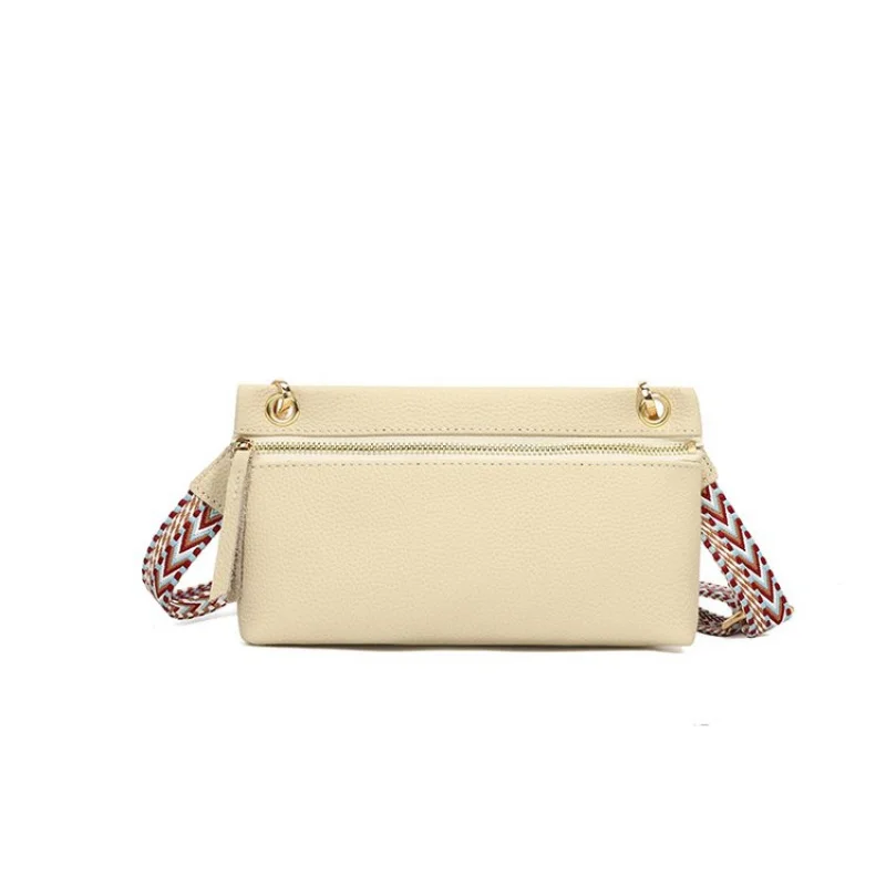 

Vintage Inspired Leather Messenger Bag For Women With Crossbody Strap For Practical Daily Use