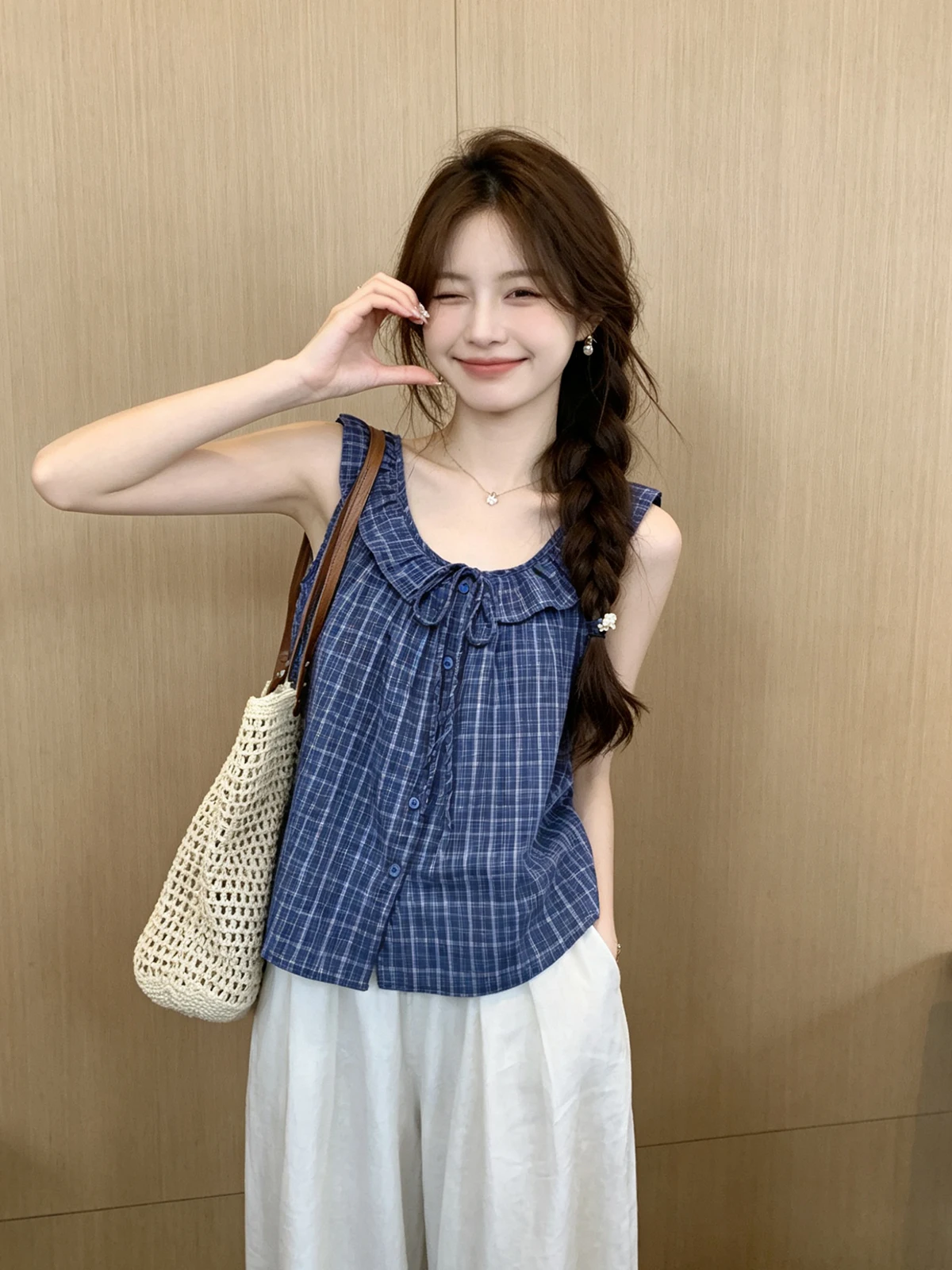 

Blue Plaid Ruffle Hem Strap Vest Women's Summer New Fashion Unique Beautiful Knot Belt Short Top Skin-friendly Brea...