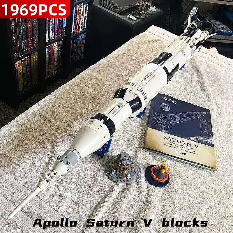 Space Rocket Building Blocks Apollo 5 Rocket Brick Materials Launch Vehicle Model Brick Children's Birthday Gift Collection Toys