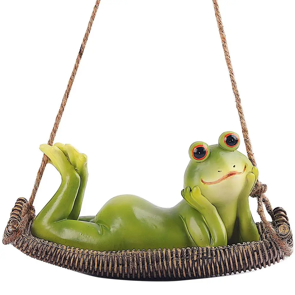 Resin Frog Statue nament Lifelike Appearance Garden Yard Decor Delicate Figure Hanging Outdoor Supplies Animal Figurine