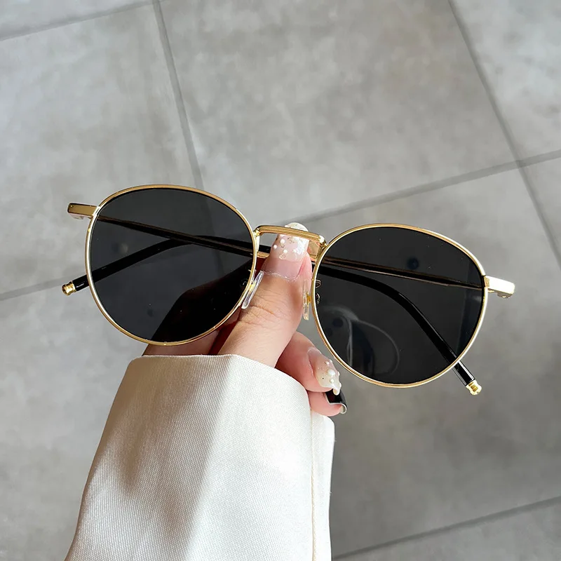 Round Shape Sunglasses Women Vintage Retro Style Alloy Matal Sunglasses Man Korean New Fashion Sun Glasses Women