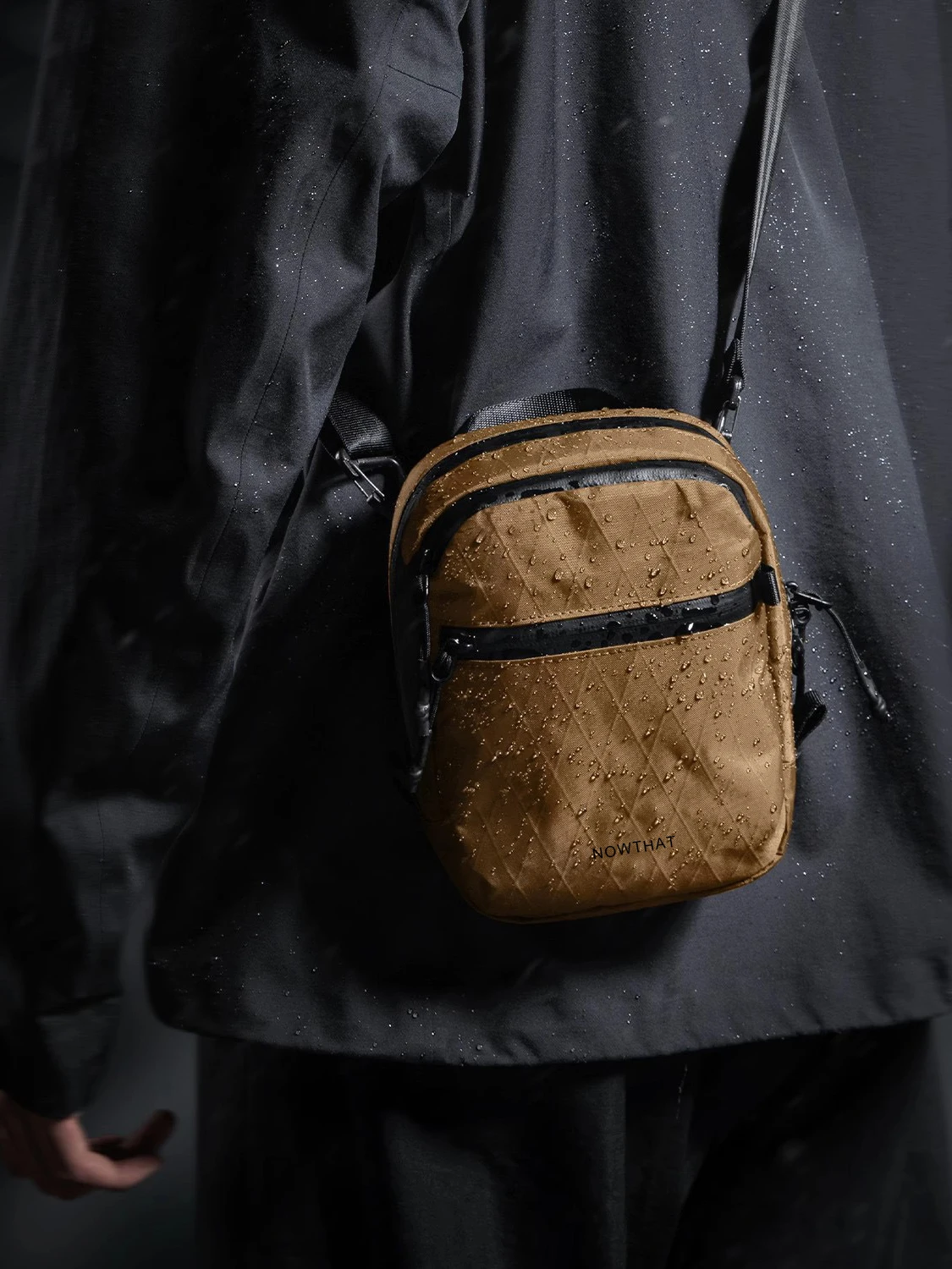 borsa-da-viaggio-impermeabile-multifunzionale-per-uomo-porta-passaporto-antifurto-borsa-a-tracolla-per-telefono