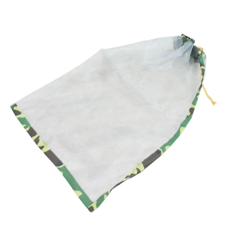 A Hornet bag collection cage made of stainless steel wire, widened and enlarged, with a mesh bag for storing wasps