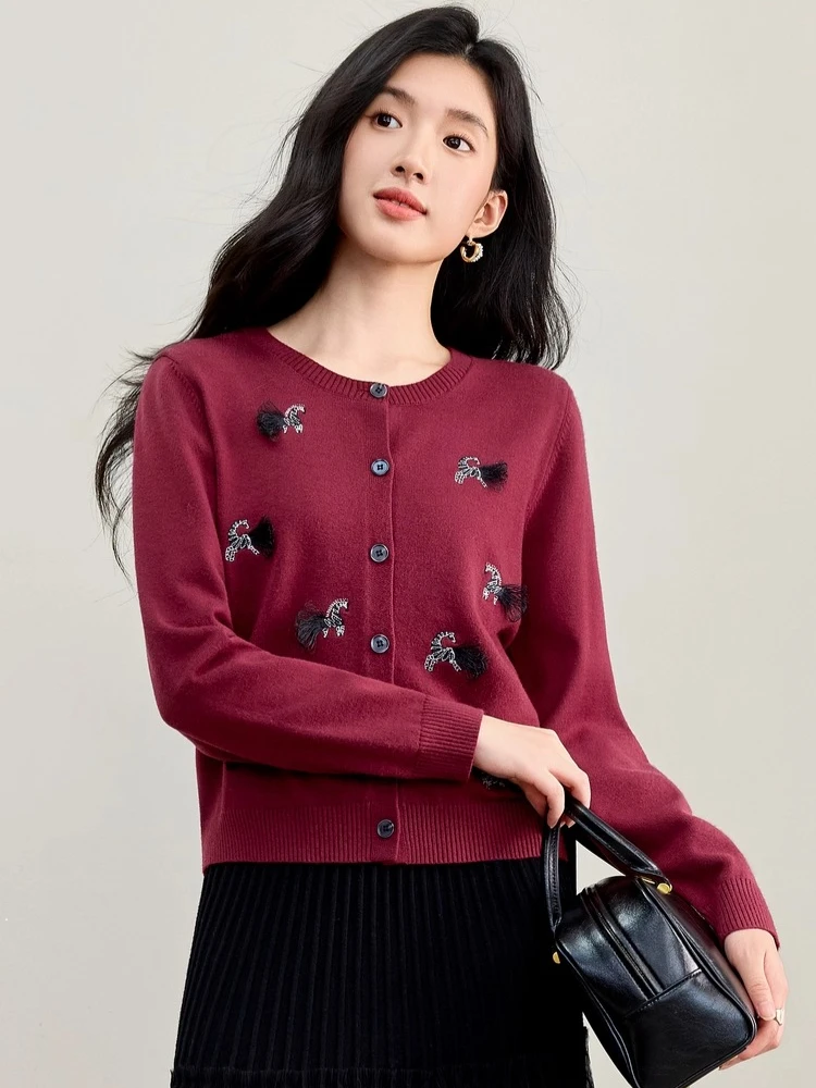 SENTUBILA Women's Lucky Pony Commuter Cardigan 2025 Autumn New Soft O-Neck Single-Breasted Casual Knit Sweater Coat W53EB3516