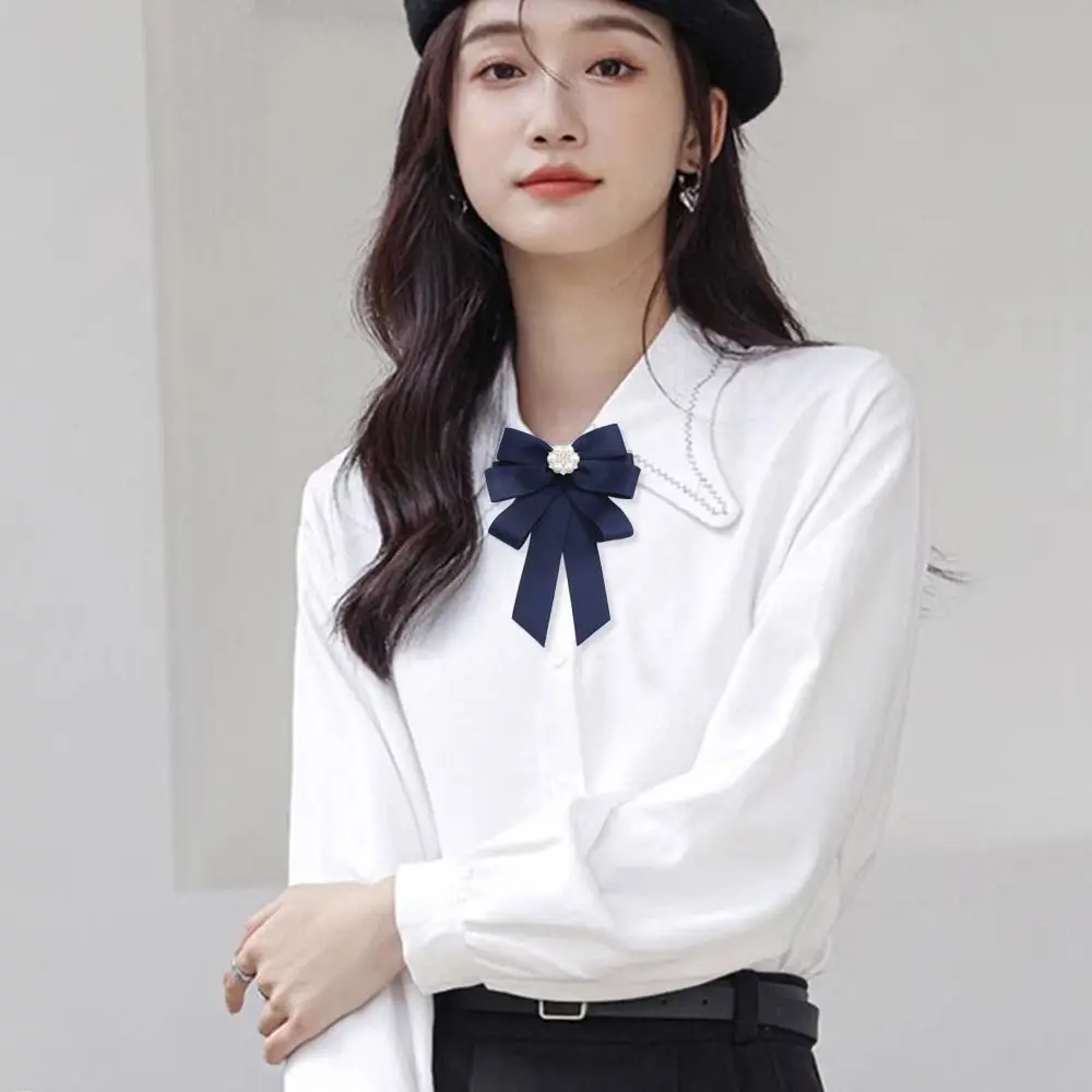 Fashion Alloy Bow Tie Jewelry Accessories Rhinestone Necktie Neck Decoration Bowknot Brooches for Student