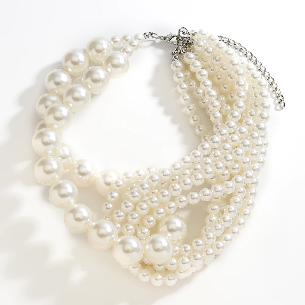 

Luxury Spiral Imitation Pearl Necklace Exaggerated Fashion Cord Necklaces For Women Chic Fashion Elegant Banquet Accessory Gifts