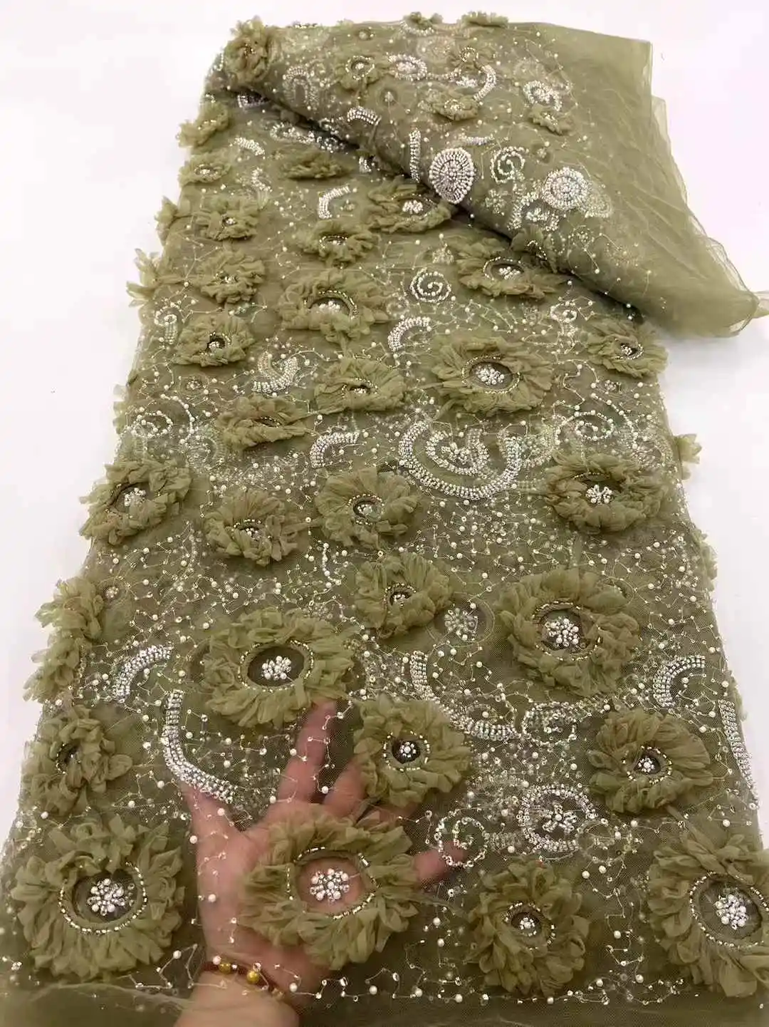 

Высококачественная новейшая африканская 3D-ткань с цветочным кружевом, вышивкой, французским сетчатым кружевом с пайетками и бисером, нигерийский тюлевый кружевной материал