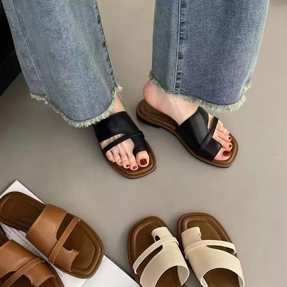 2024 Hot Summer Leisure Slides Plus Size Classics Low Heel Slippers Women Black White Beach Flats Sandals Flip Flops Women Shoes