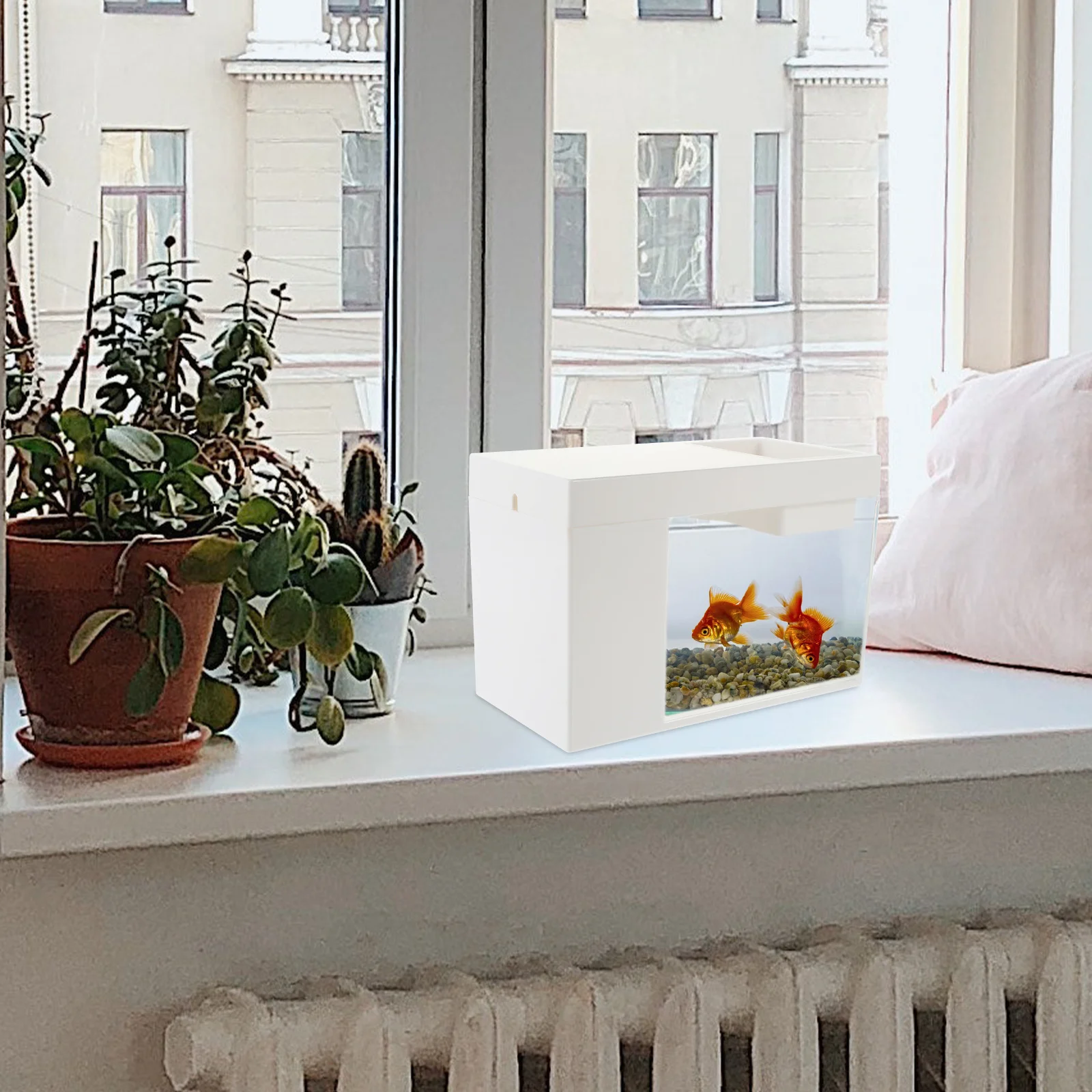 

Small Acrylic Betta Fish Tank Desktop Aquarium Mini Table Decoration Multipurpose Small Fish Tank Office Desktop Adornment