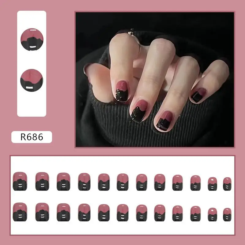 24Pcs Cute Short False Nails Patch Glitter Sequins Fake Nails Manicure Nails Tips Removable Fake Nails Acrylic Nail Tips