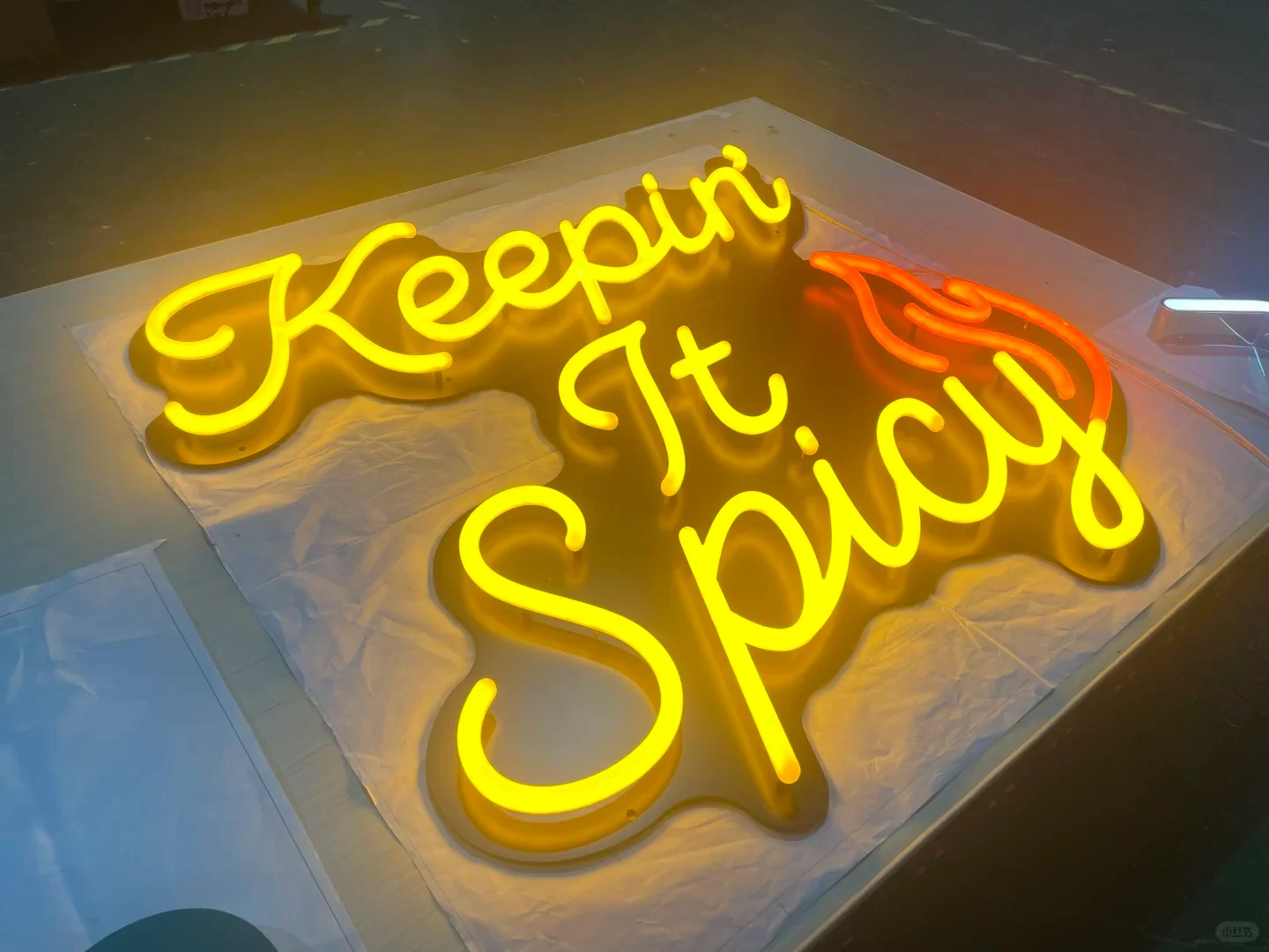 تصميم مجاني داخلي/خارجي مخصص أضواء النيون الاكريليك IP65 تصنيف LED النيون فليكس قطاع لمتجر مكتب بناء الزينة