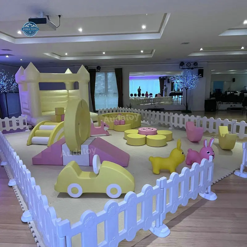 Yellow Pink 16x13ft Small Colorful Baby Soft Play Equipment Indoor For Rentals Kids Party 20 Kids Capacity