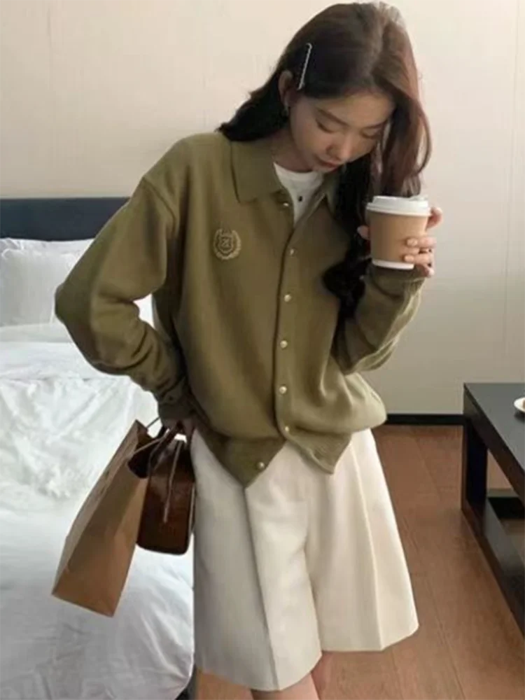 Embroidered Lapel V-Neck Knitwear Sweater Jacket Retro Loose Knitted Cardigan Baggy Women's Casual Korean Fashion Sueter Top