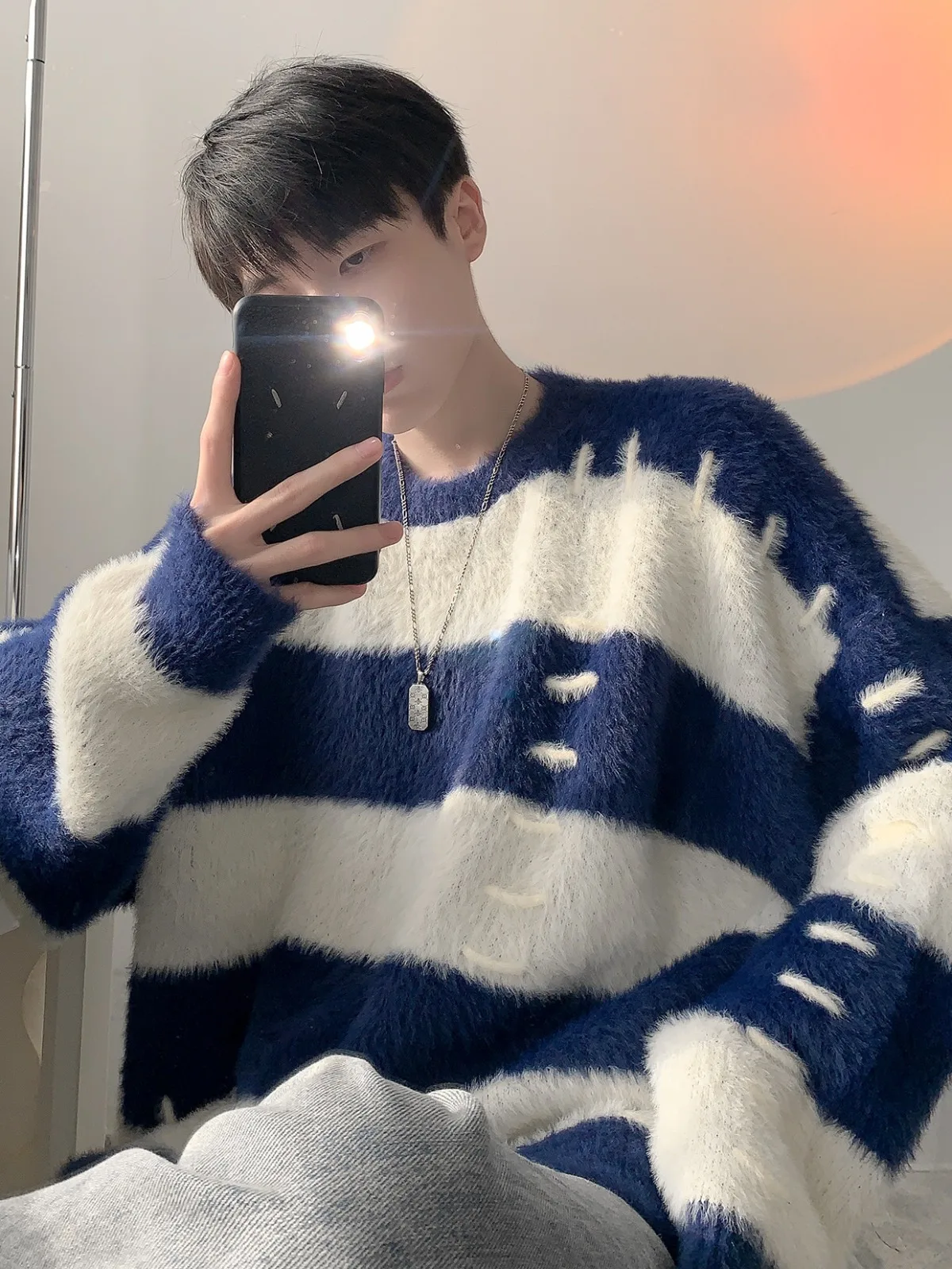 

New Stripe Stripe Warm Sweater Round Neck Pullover Slim Fit Sweater Top Knitted Men's Pullover