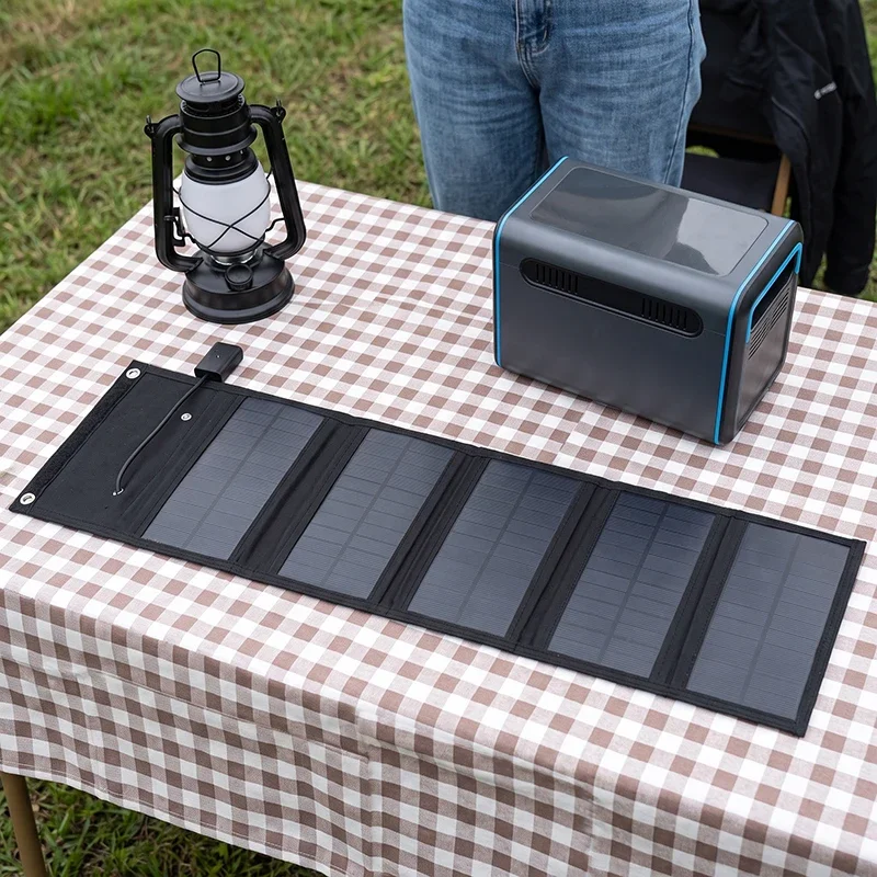 Portable Foldable Solar Charging Panel 5V USB Output Outdoor Emergency Solar Charger for Camping Hiking Travel