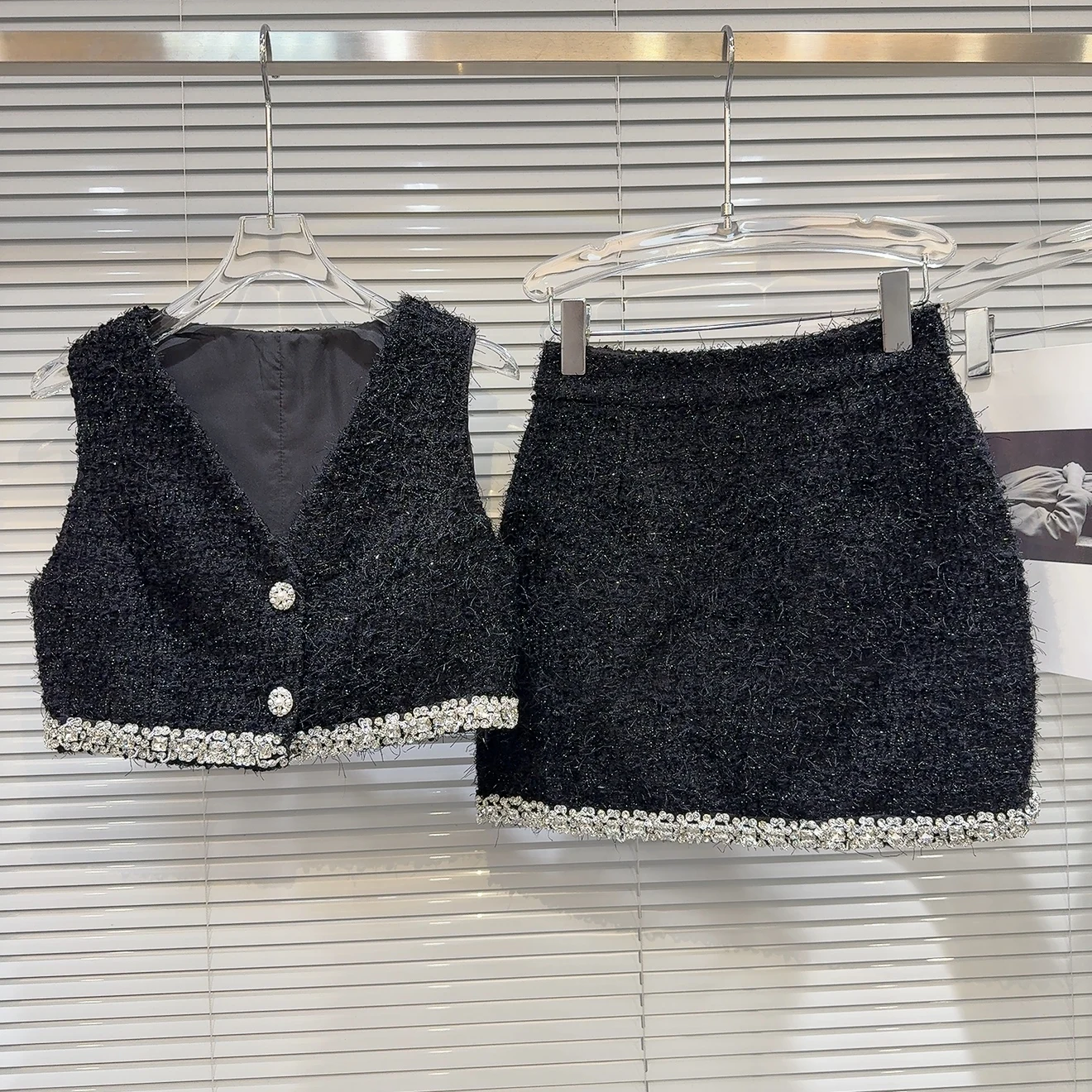 

Faionable, осень 2023, новый шерстяной костюм Sle Small Fraance Wind с бриллиантами, жилет и юбка f, комплект для женщин