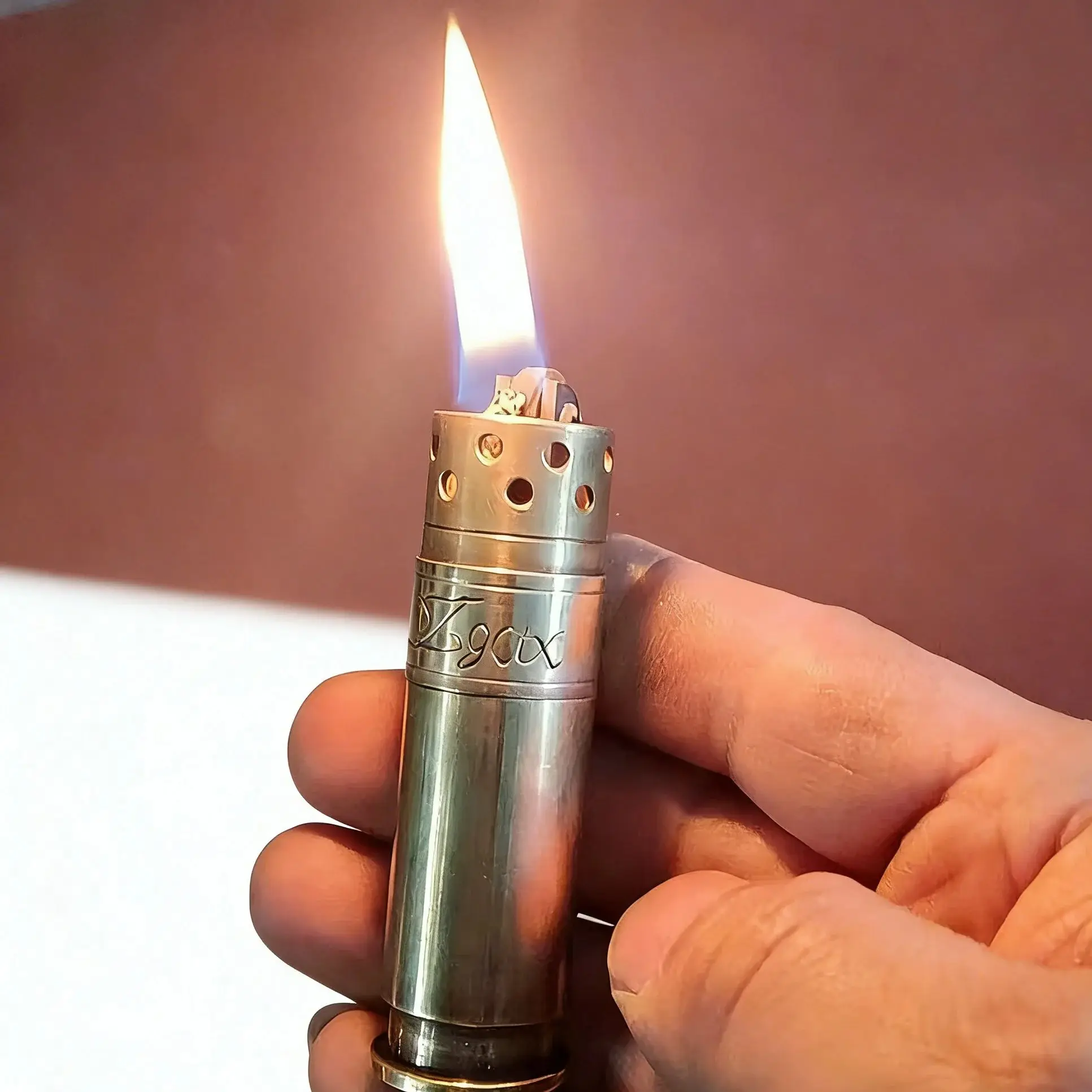 

Brass Bullet kerosenes lighter Cylinder Gasolines Lighter Fuel Grinding Wheel Retro Nostalgic Outdoor Isqueiro Collection Gift