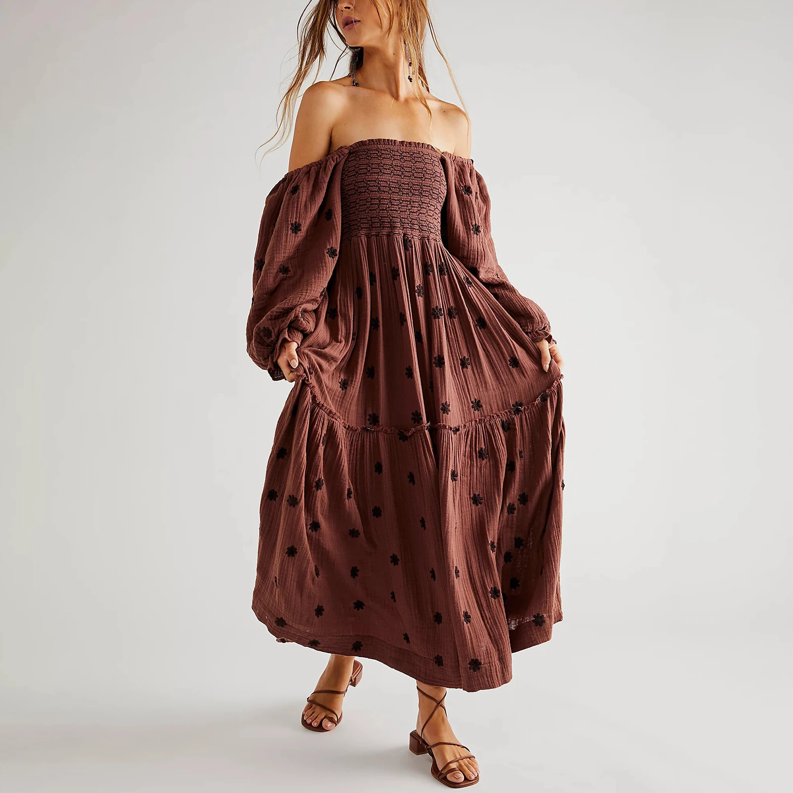 Women Bohemian Floral Embroidered Long Dress Square Neck Puff Sleeve Tiered Flowy A-line Dress Holiday Beach Party Wear